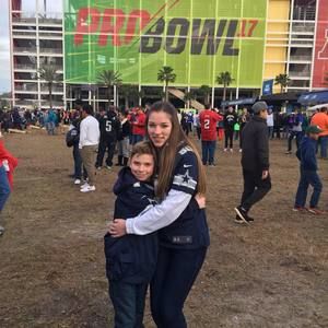 Meet your Posher, Chloé